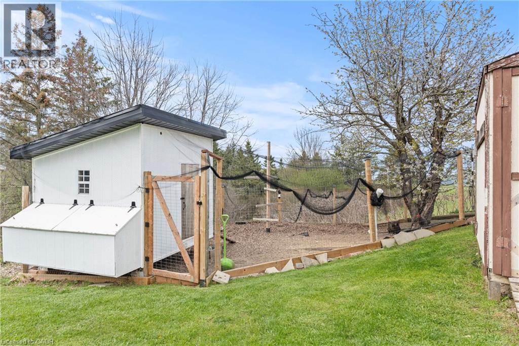 5090 BLACKHEATH Road - Image 43