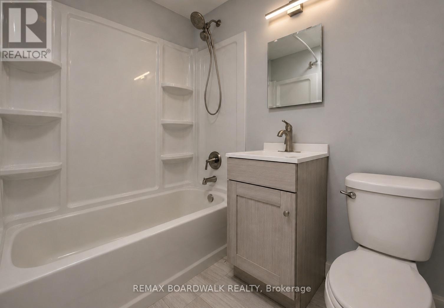 3 Bed, 1 Bath Multi-Family for Rent in Ottawa – 1 – 332 SHAKESPEARE STREET, Ottawa – MLS# X13655146 - Image 14