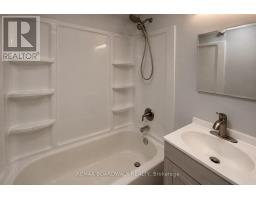 1 - 332 Shakespeare Street, Ottawa, ON K1L5M2 Photo 16