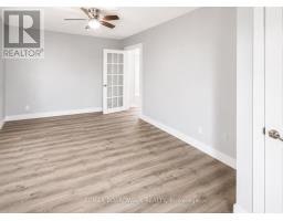 Living room - 1 - 332 Shakespeare Street, Ottawa, ON K1L5M2 Photo 6