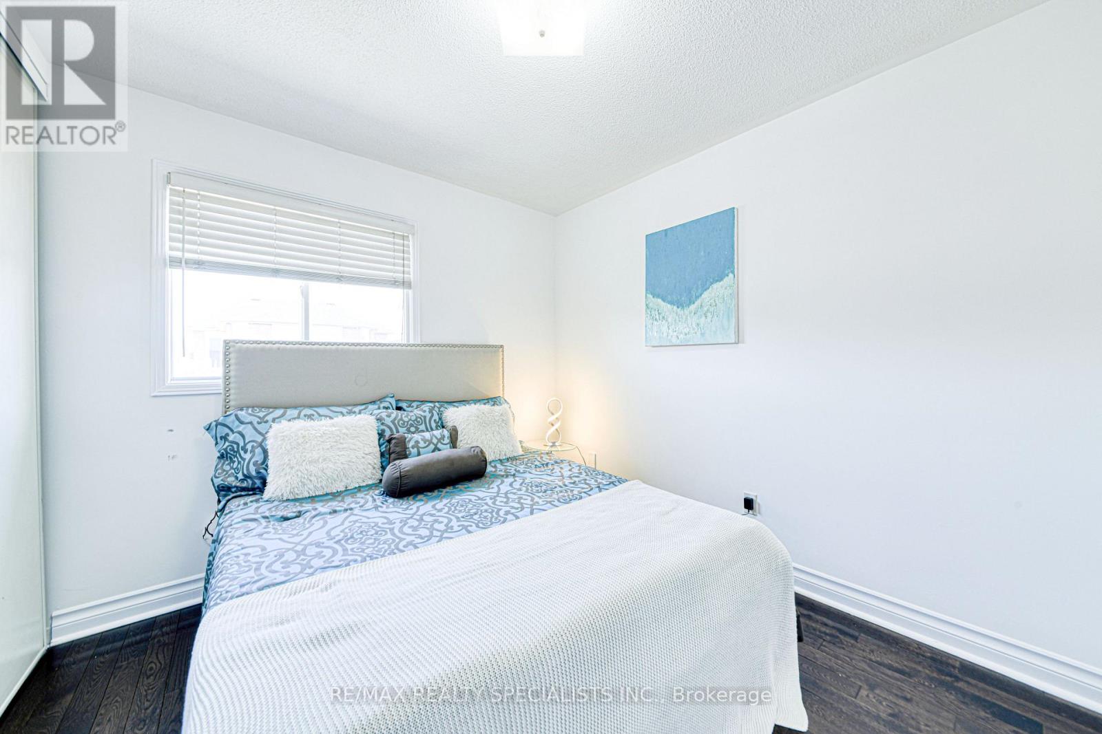 35 SOFTNEEDLE AVENUE - 15