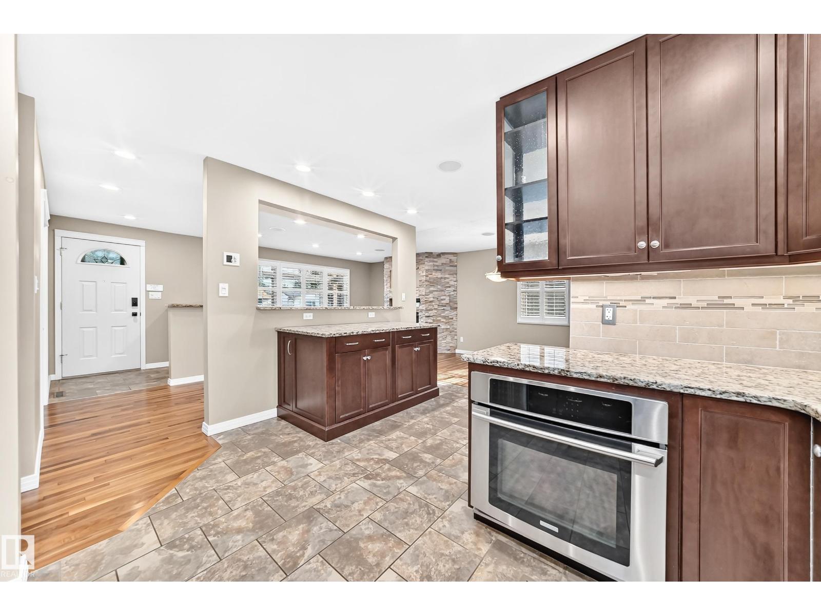 6307 92A AV NW - 9