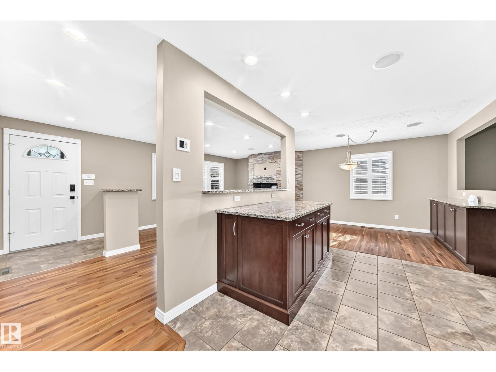 6307 92A AV NW - 12