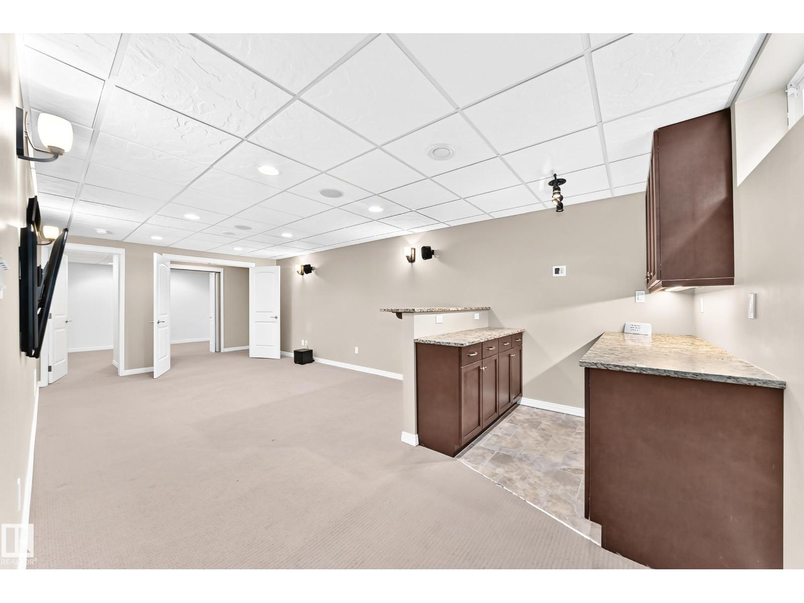 6307 92A AV NW - Image 36