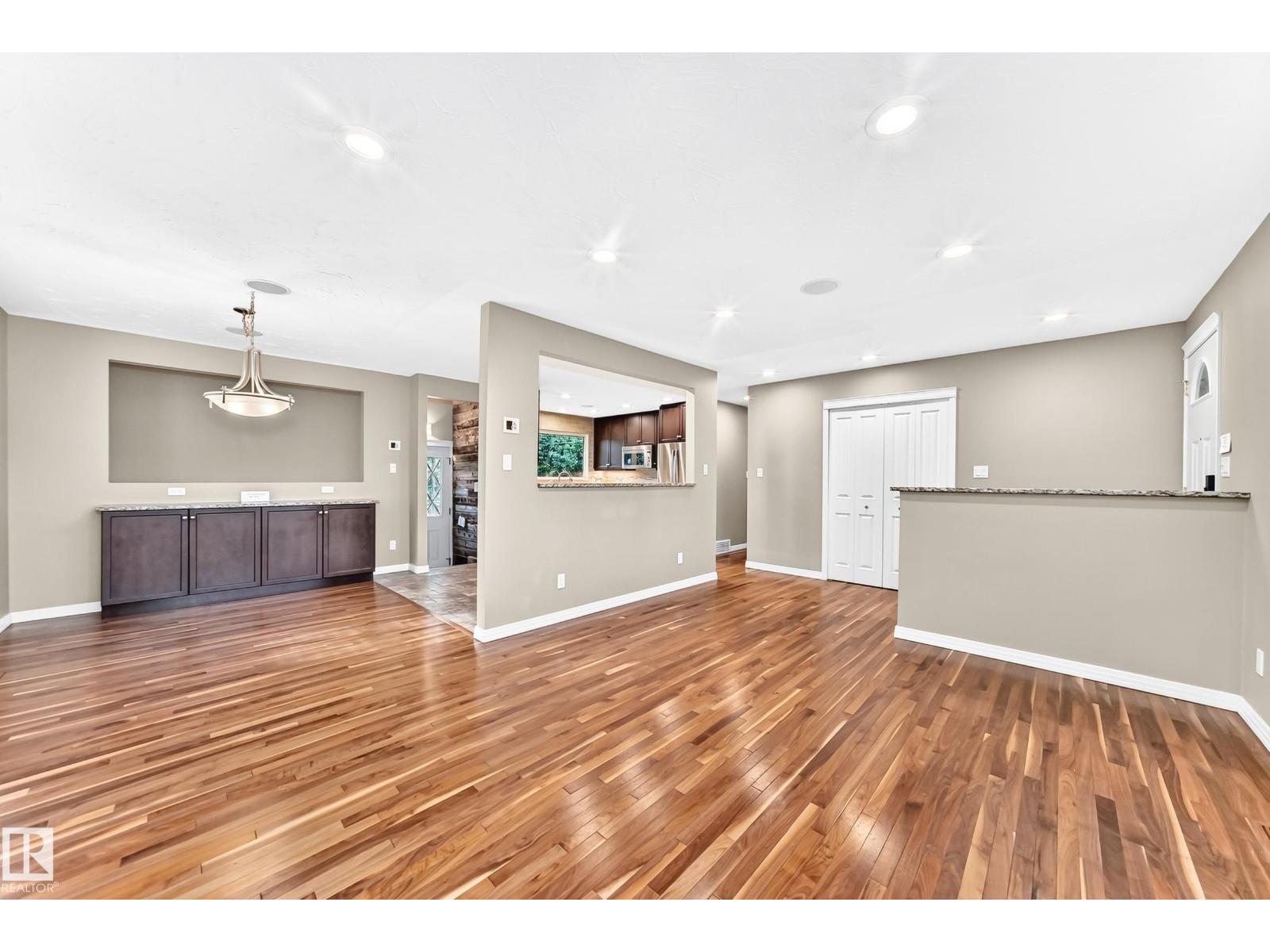 6307 92A AV NW - 19