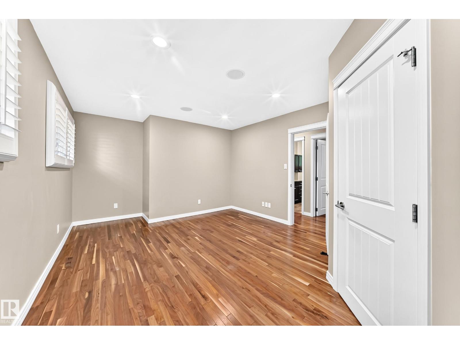 6307 92A AV NW - 28