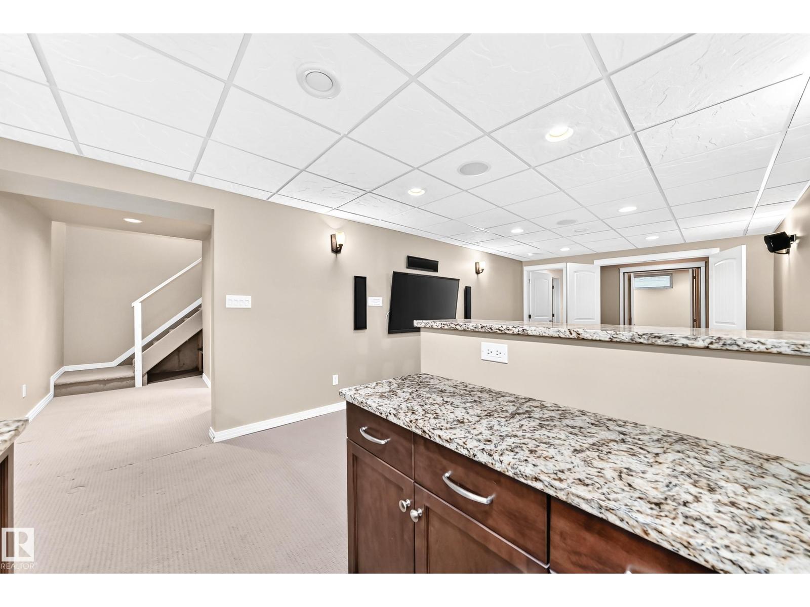6307 92A AV NW - Image 37