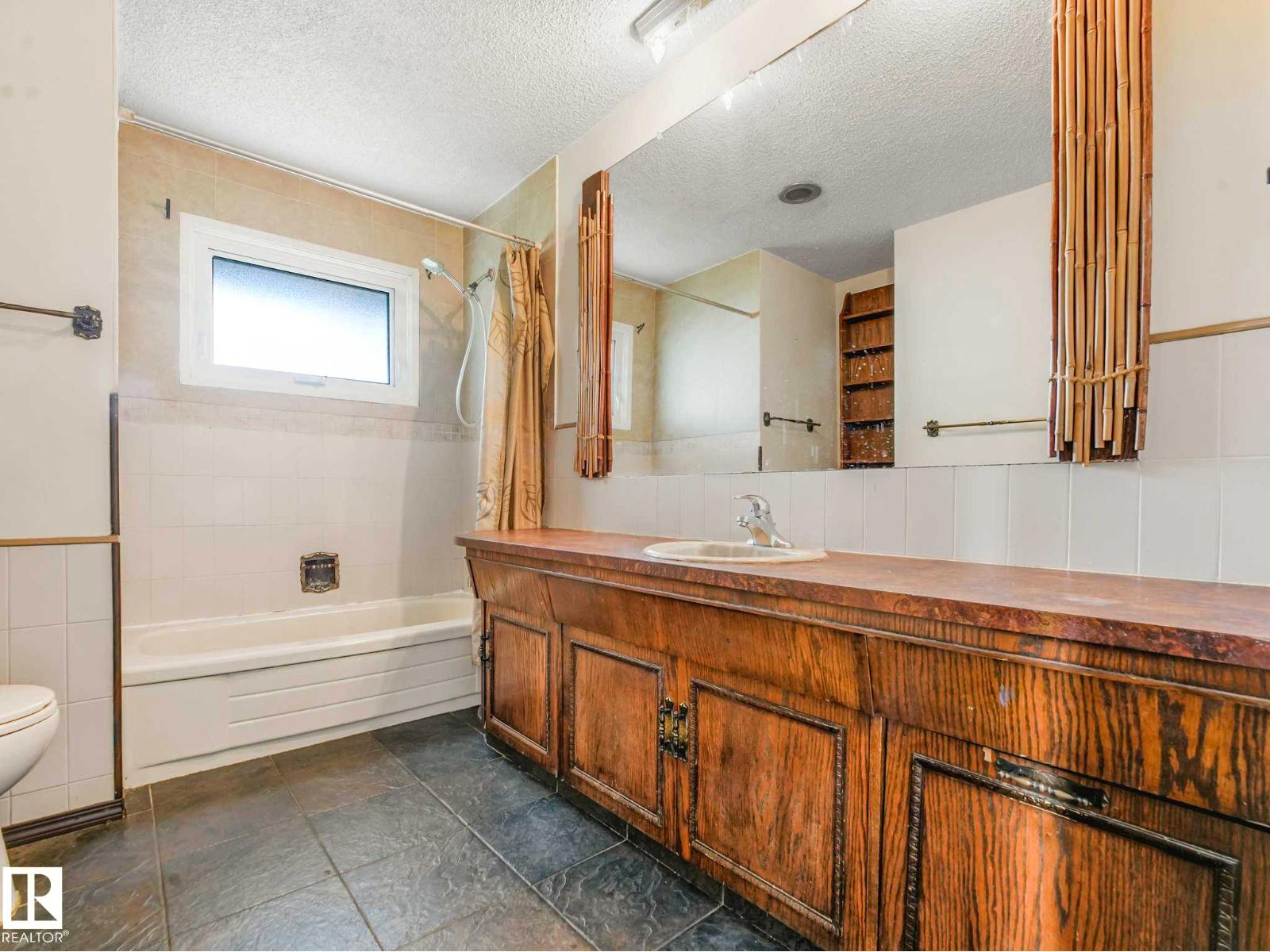 11056 166 Avenue NW - Photo 23