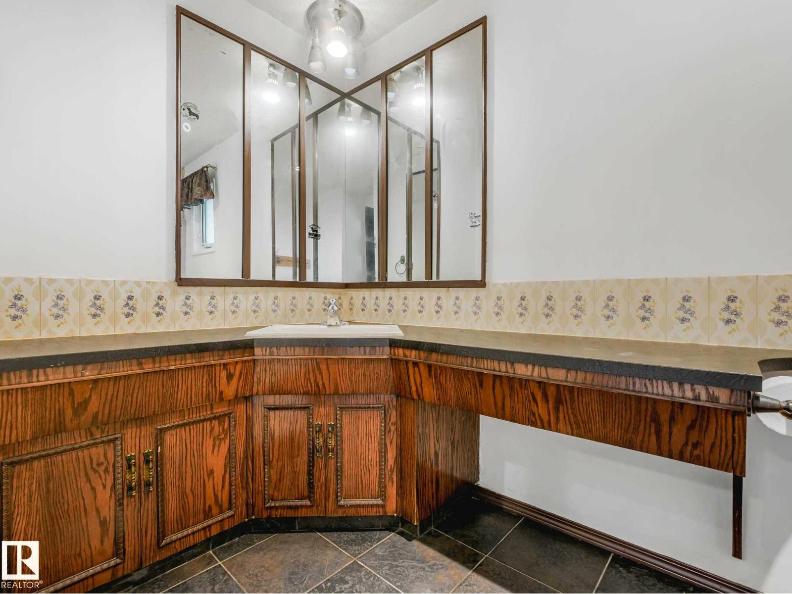 11056 166 Avenue NW - Photo 31