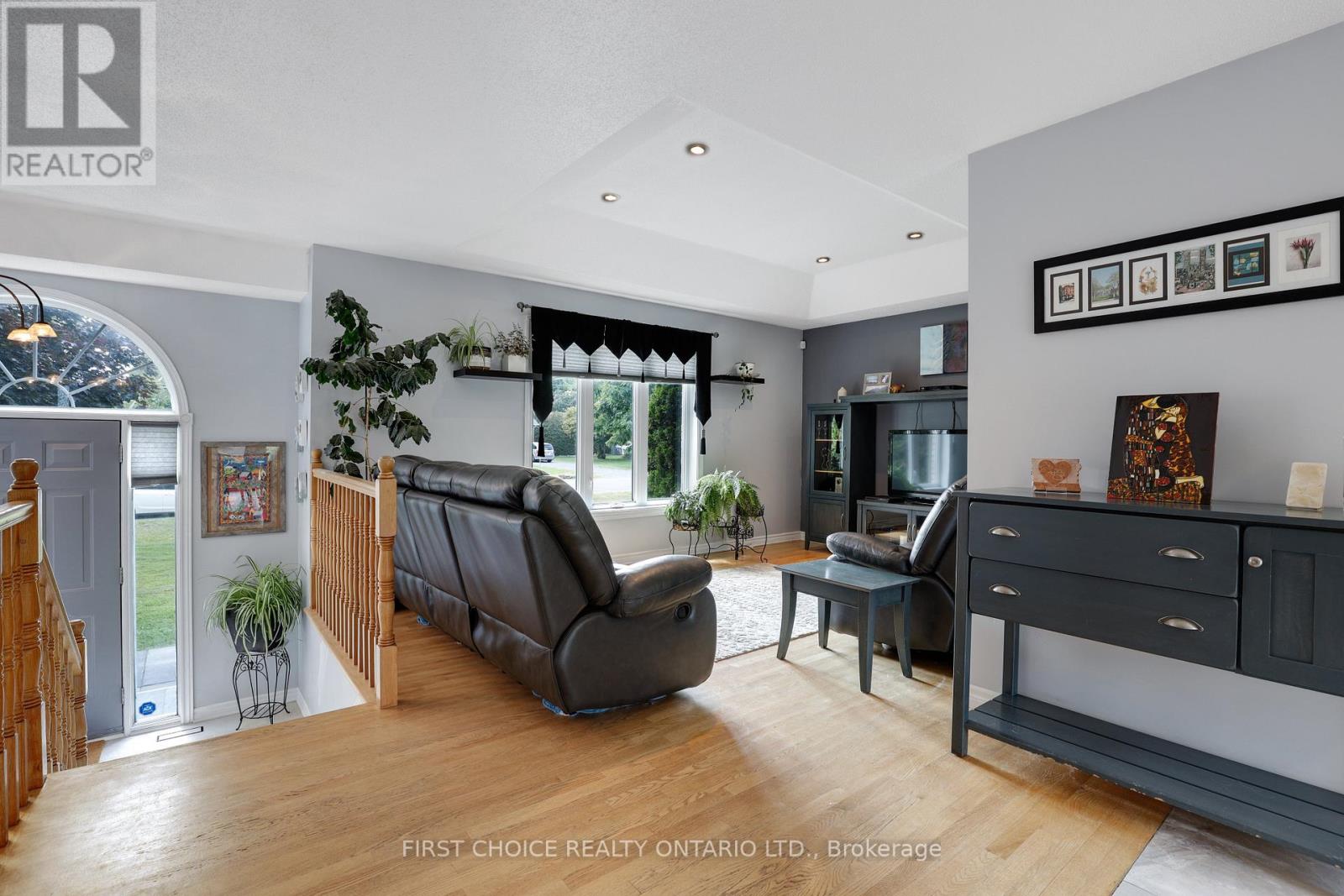 4 Bed, 2 Bath House for Sale in Ottawa – 5857 TRUDEAU AVENUE, Ottawa – MLS# X13655180 - Image 24