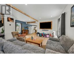 31 Minto Avenue, Montague, ON K7A2X8 Photo 13