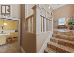 Full bathroom - 4852-4858 Lakeshore Road, Kelowna, BC V1W4H7 Photo 17