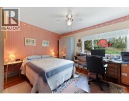 Bedroom - 4852-4858 Lakeshore Road, Kelowna, BC V1W4H7 Photo 27