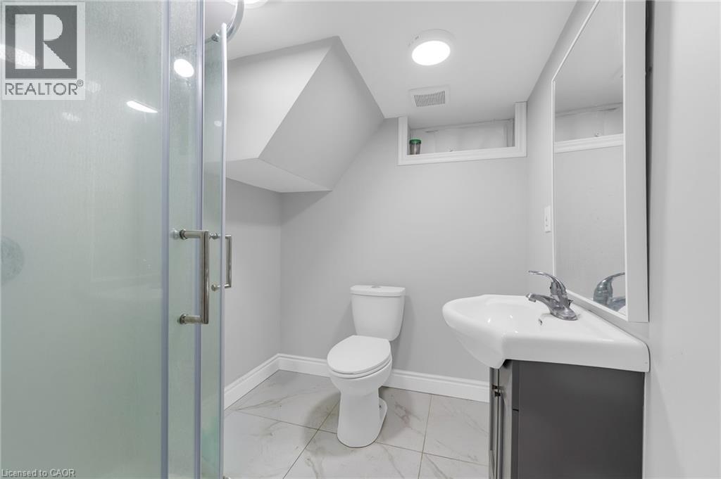 203B ERB Street - 26