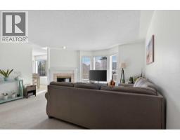 320 Sierra Morena Green SW - photo 17