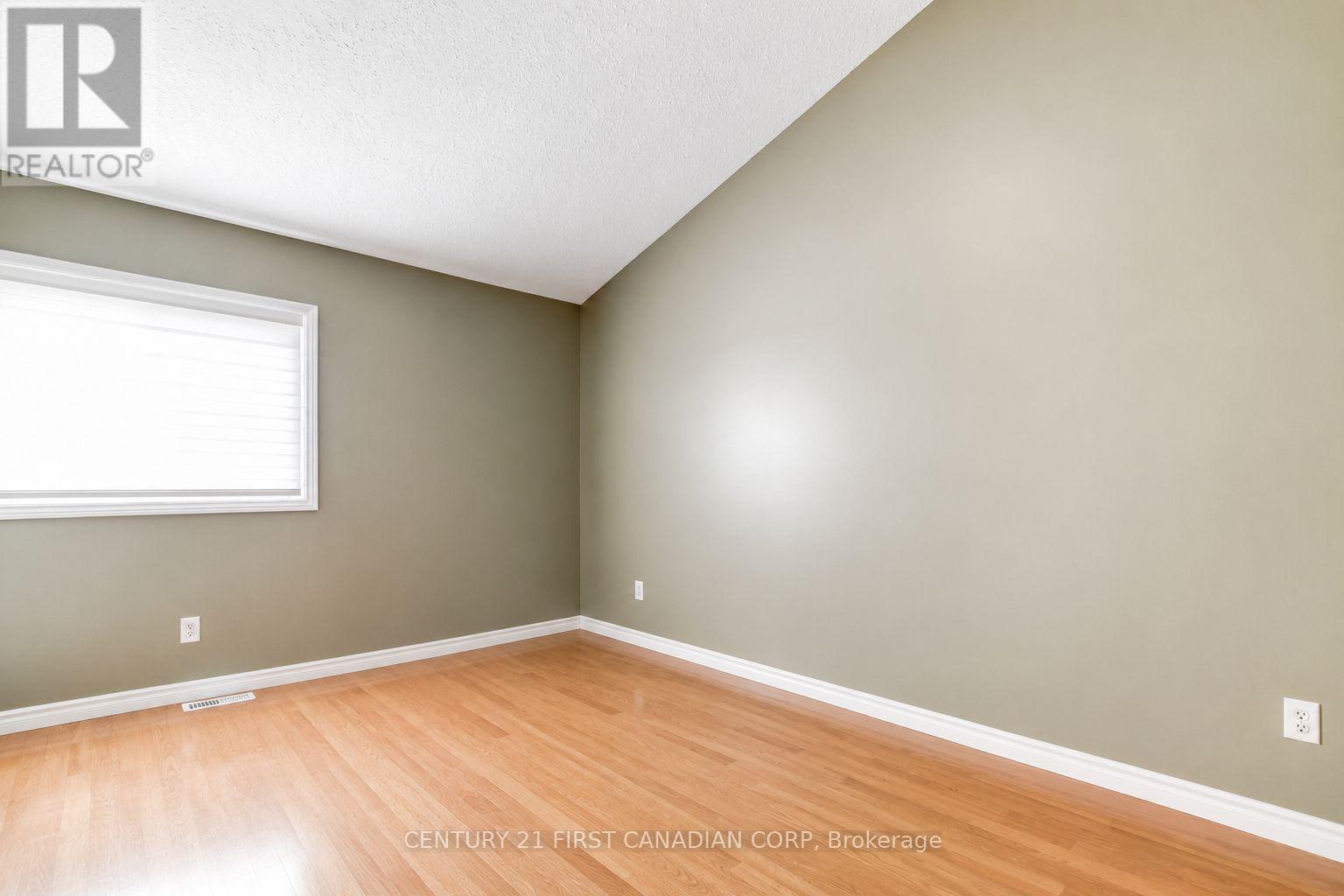 #47 1077 HAMILTON ROAD - Image 13