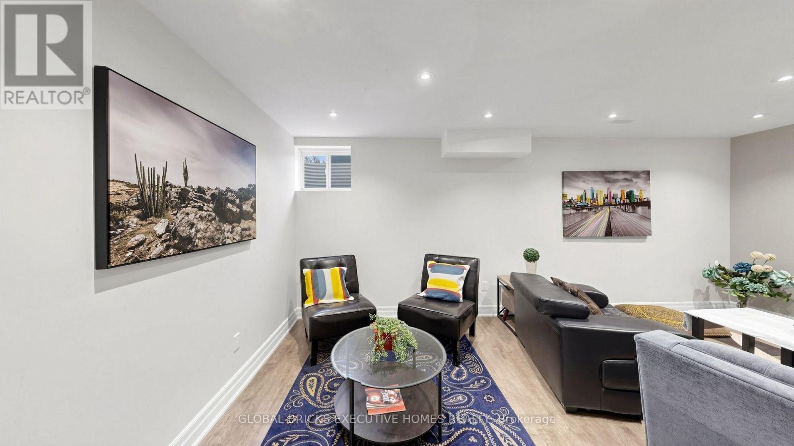 381 GOSFORD CRESCENT - 31