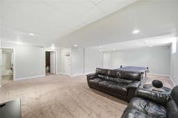 36 Benson Boulevard, Oak Bluff, MB R4G0A2 Photo 20