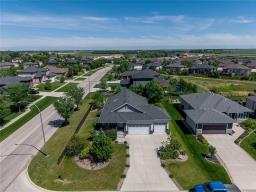 36 Benson Boulevard, Oak Bluff, MB R4G0A2 Photo 35