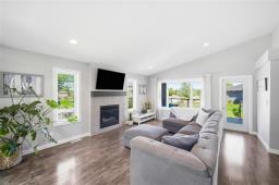 Office - 36 Benson Boulevard, Oak Bluff, MB R4G0A2 Photo 9