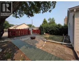 212 6th Avenue Ne, Swift Current, SK S9H2M2 Photo 17