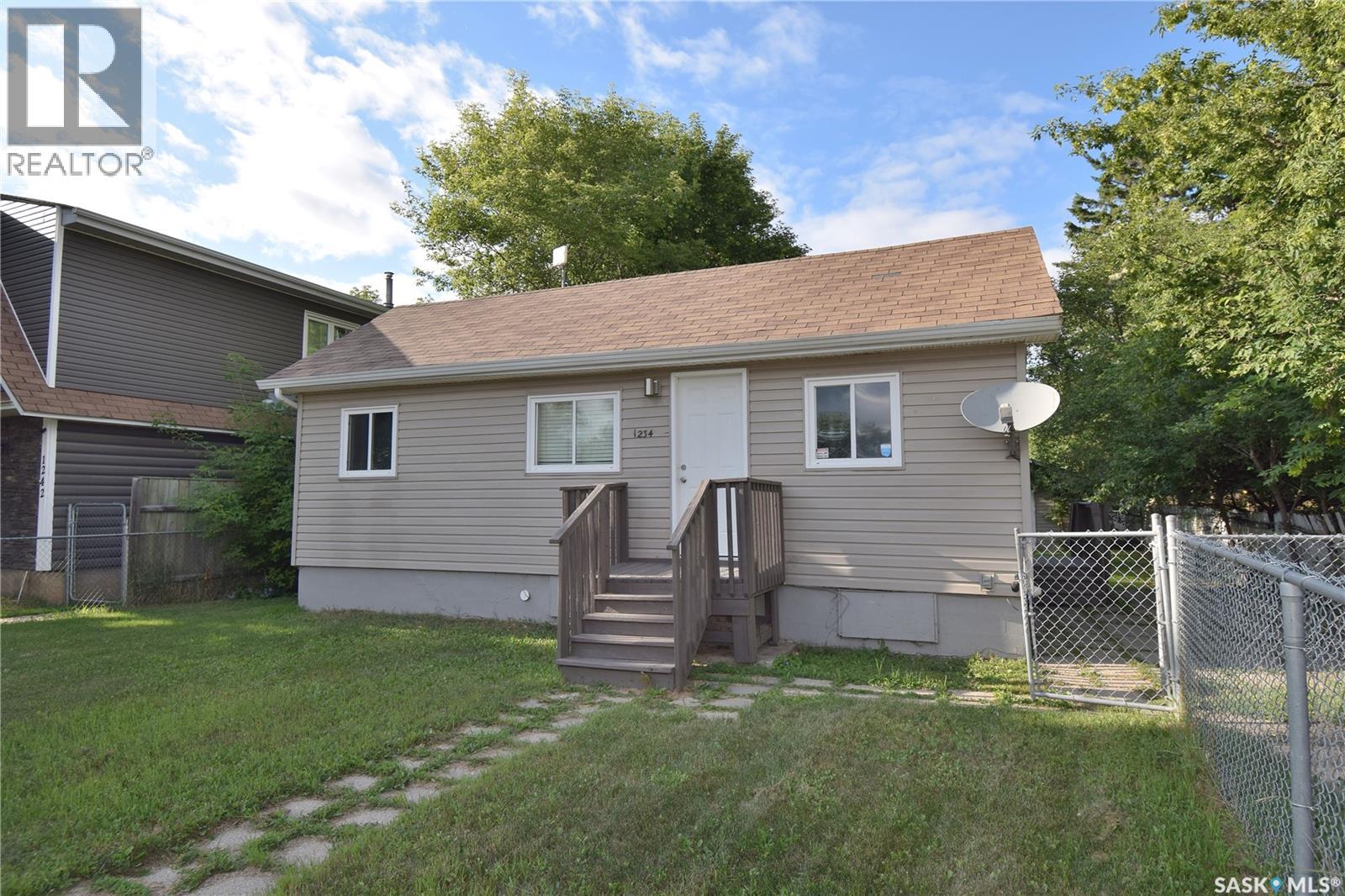 1234 15th STREET W