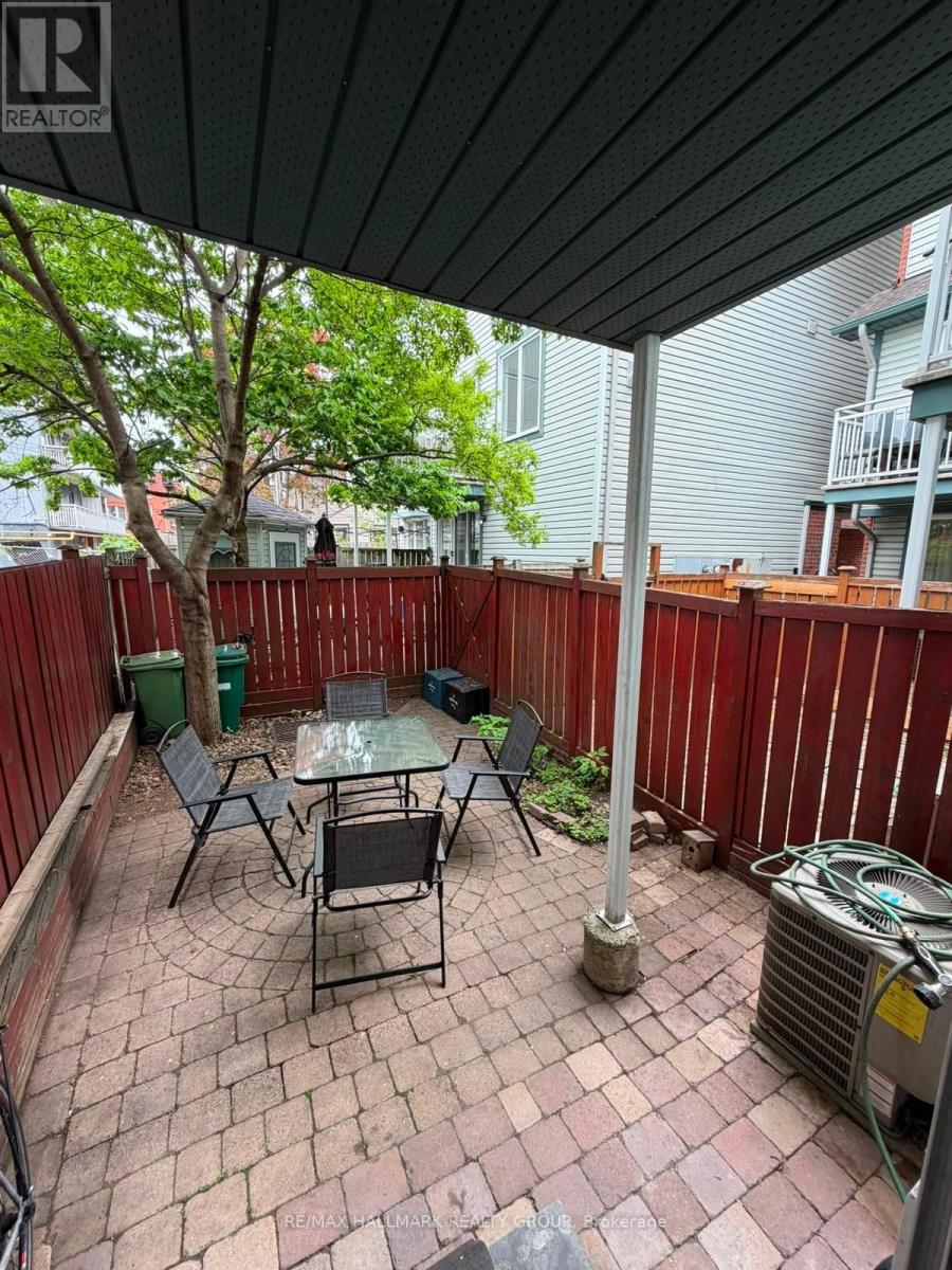 3 Bed, 3 Bath House for Rent in Ottawa – 418 SOMERSET STREET W, Ottawa – MLS# X13655242 - Image 10