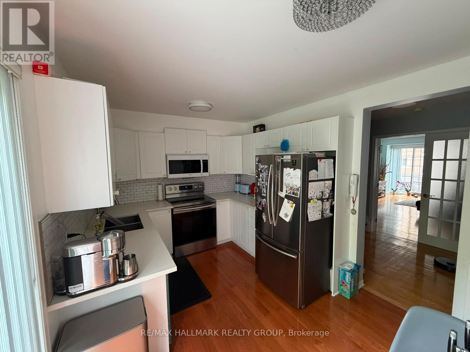 3 Bed, 3 Bath House for Rent in Ottawa – 418 SOMERSET STREET W, Ottawa – MLS# X13655242 - Image 11
