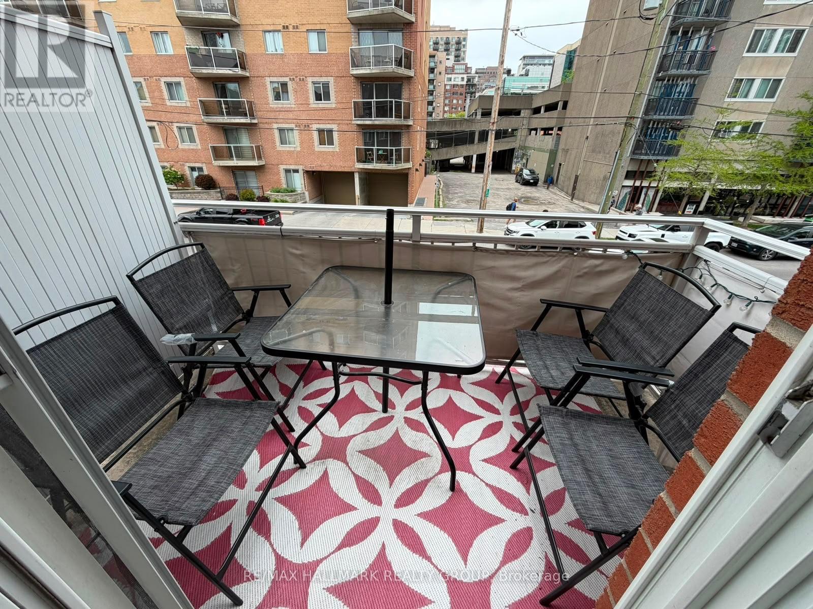 3 Bed, 3 Bath House for Rent in Ottawa – 418 SOMERSET STREET W, Ottawa – MLS# X13655242 - Image 8