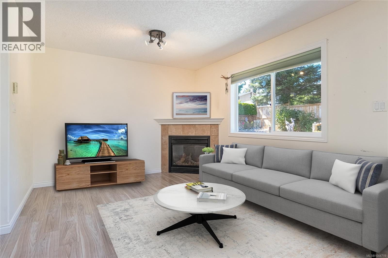 3273 CREEGAN Dr - Image 4