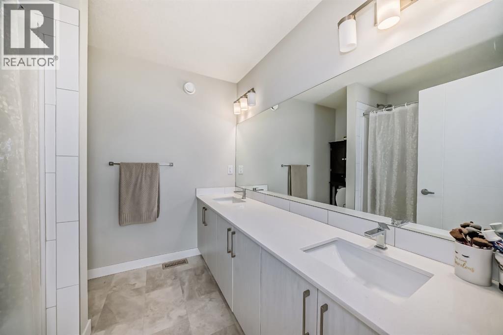 73 Homestead Boulevard NE - 18