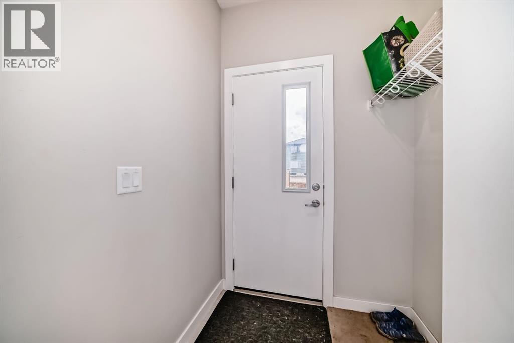 73 Homestead Boulevard NE - 12