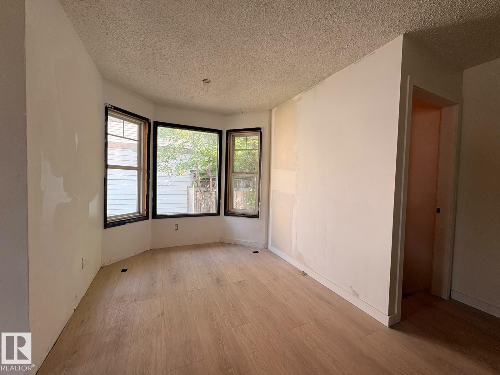 18007 73 Avenue NW - Photo 7