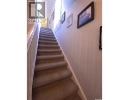 Family room - 36 21st Street E, Prince Albert, SK S6V1L8 Photo 12