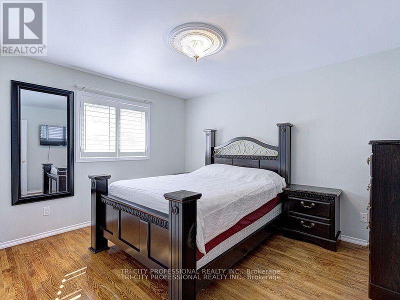 61 WOODVALLEY DRIVE - 34