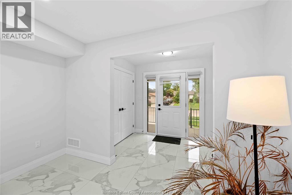 1019 GLIDDEN - Image 12