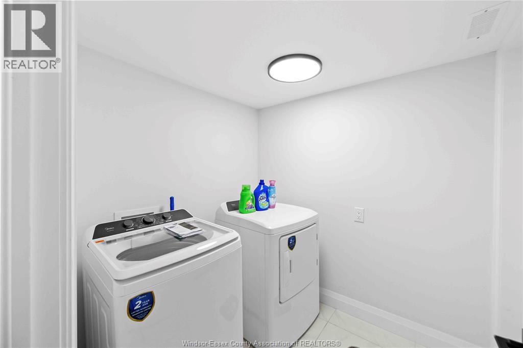 1019 GLIDDEN - 48
