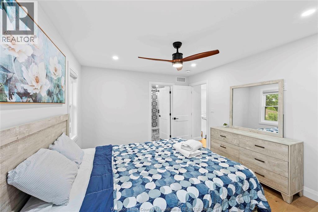 1019 GLIDDEN - Image 30