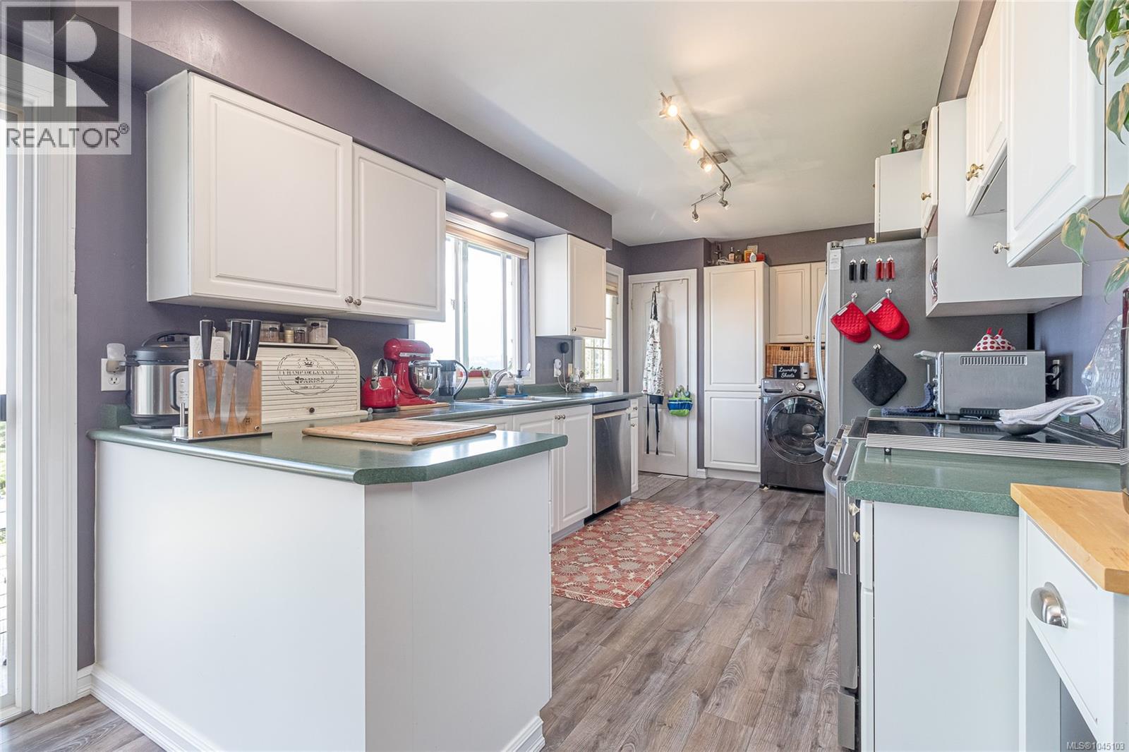 1423 Tatlo Rd - Image 9