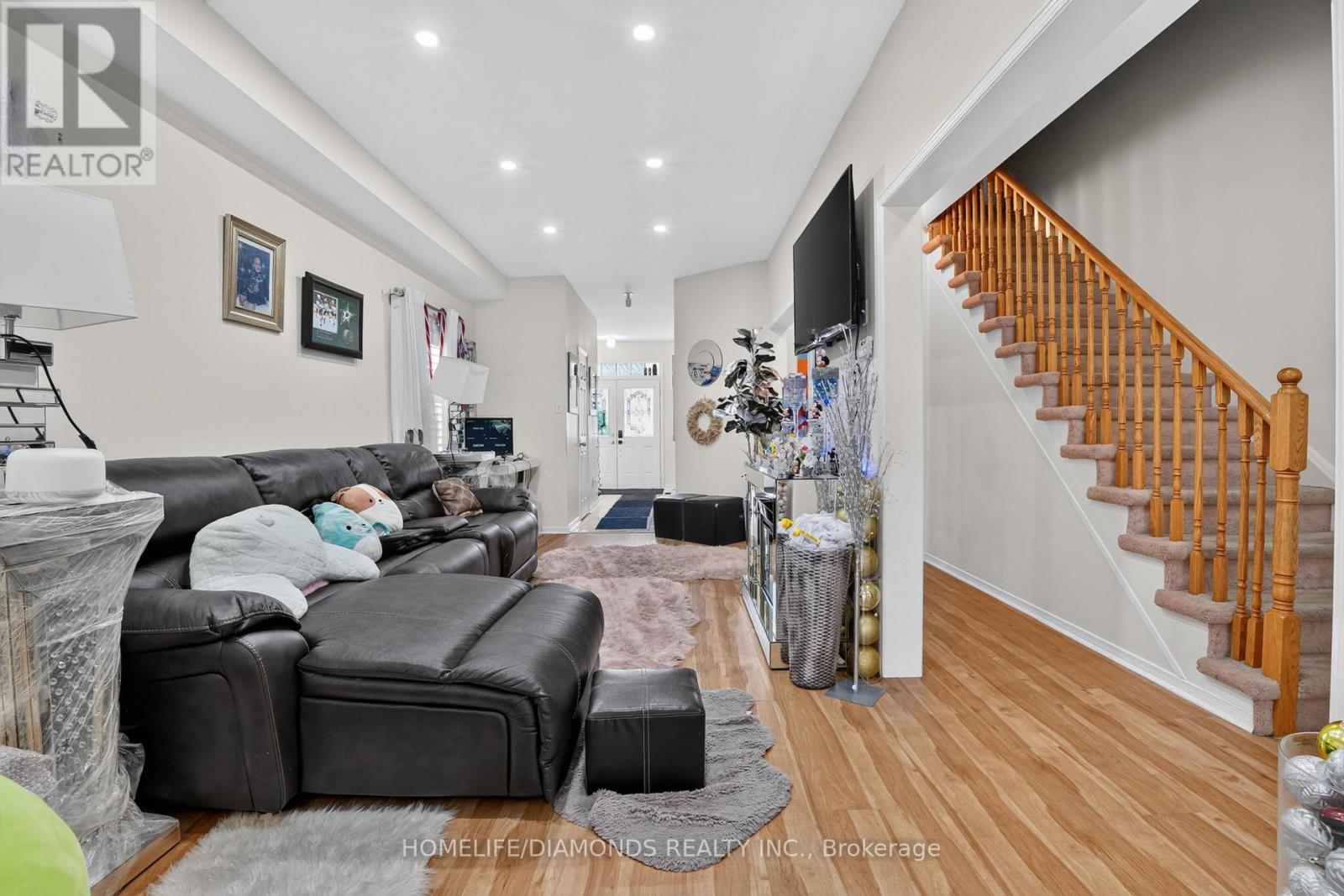 58 FANDANGO DRIVE - 12