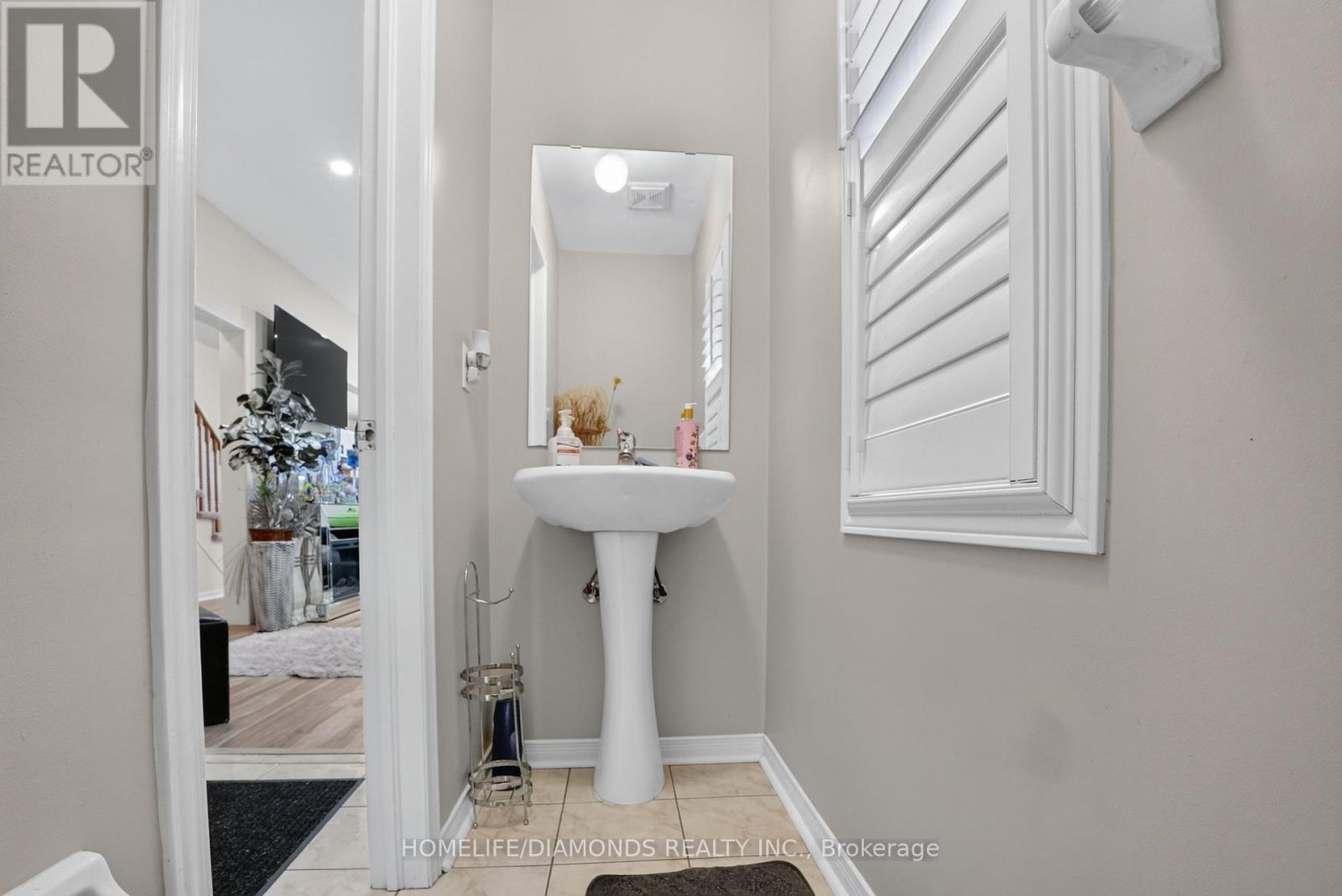 58 FANDANGO DRIVE - 19