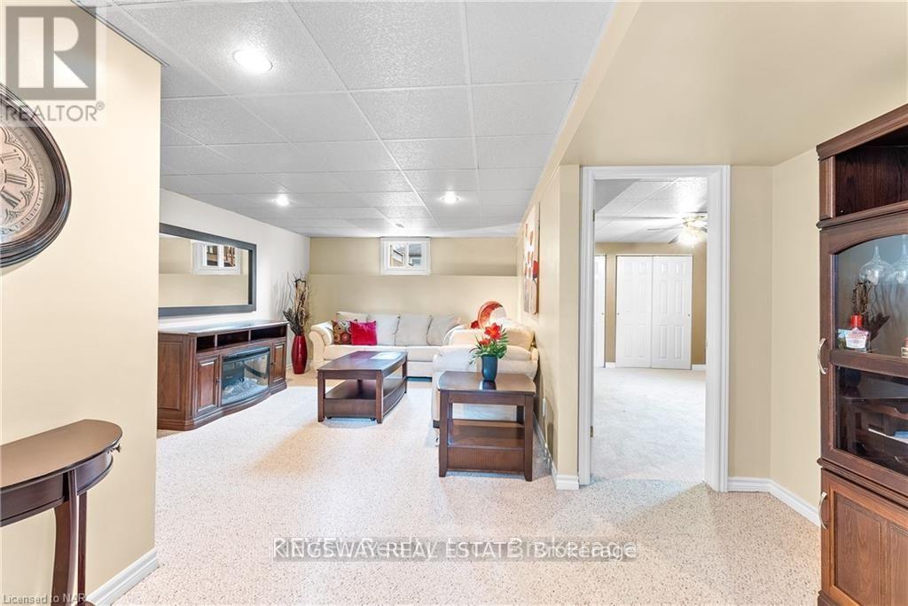 11 JACKSON COURT W - 30