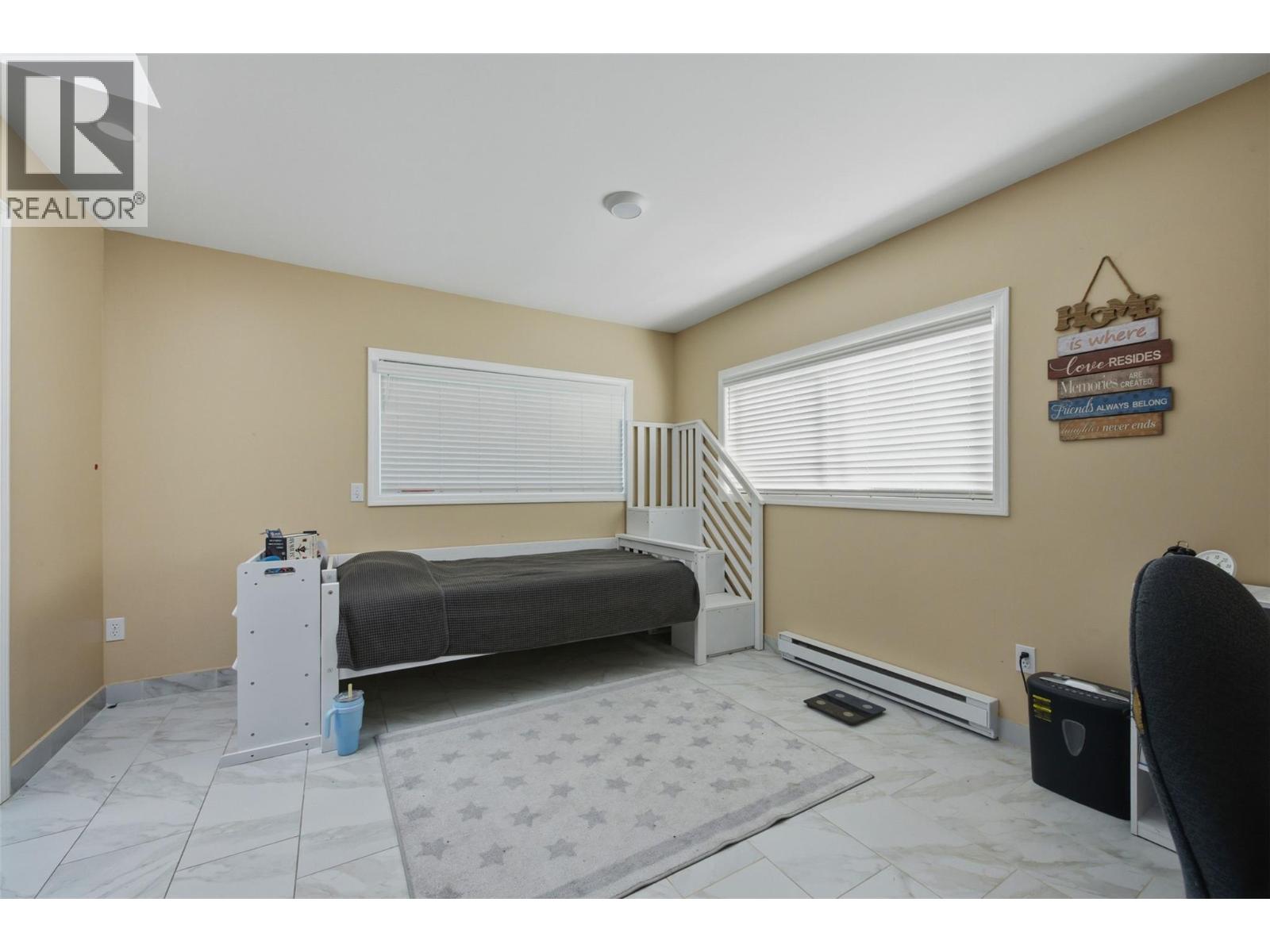 2007 Heighway Crescent - 24