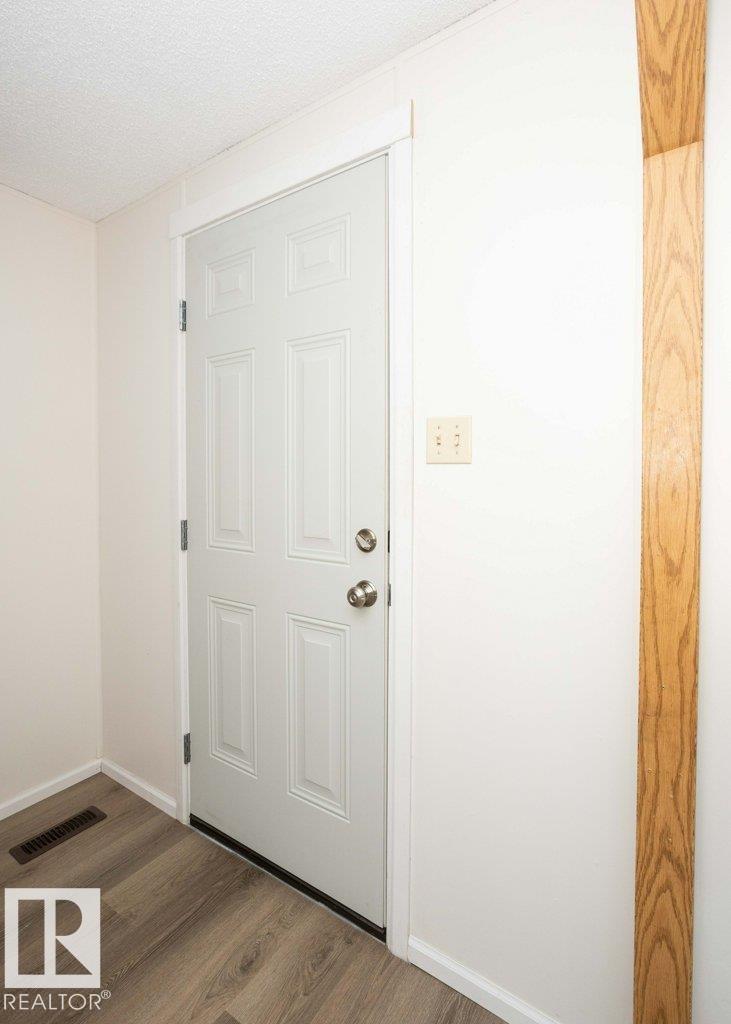 26417 Twp Rd 582 - 27
