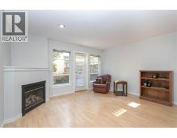 Porch - 3 1019 North Park St, Victoria, BC V8T5L4 Photo 7