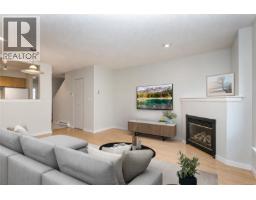 3 1019 North Park St, Victoria, BC V8T5L4 Photo 9