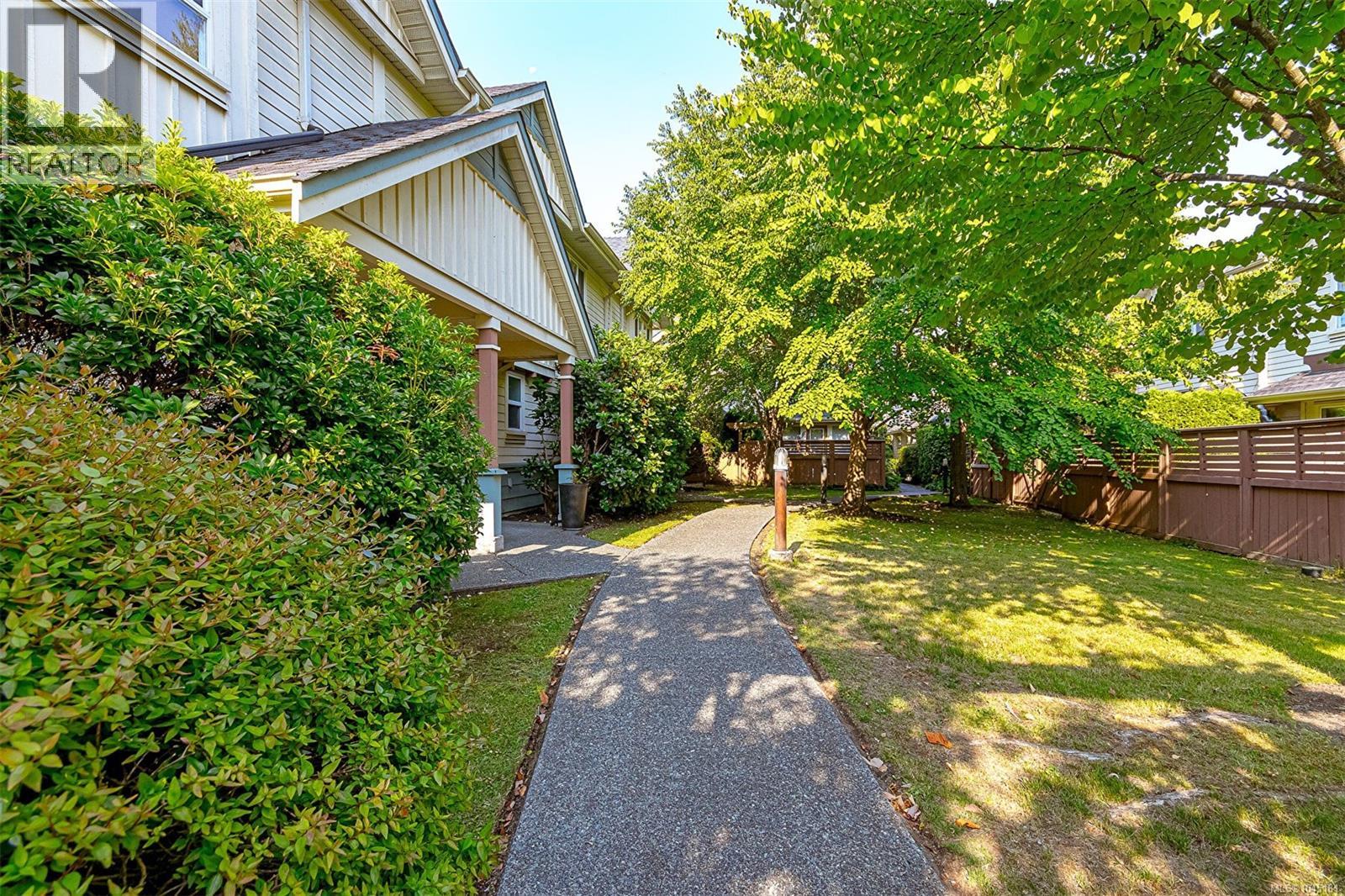 #3 1019 North Park St - 30
