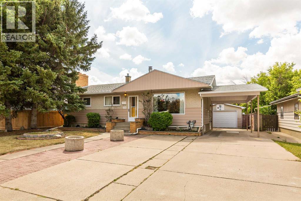 1734 16 Avenue S - 2
