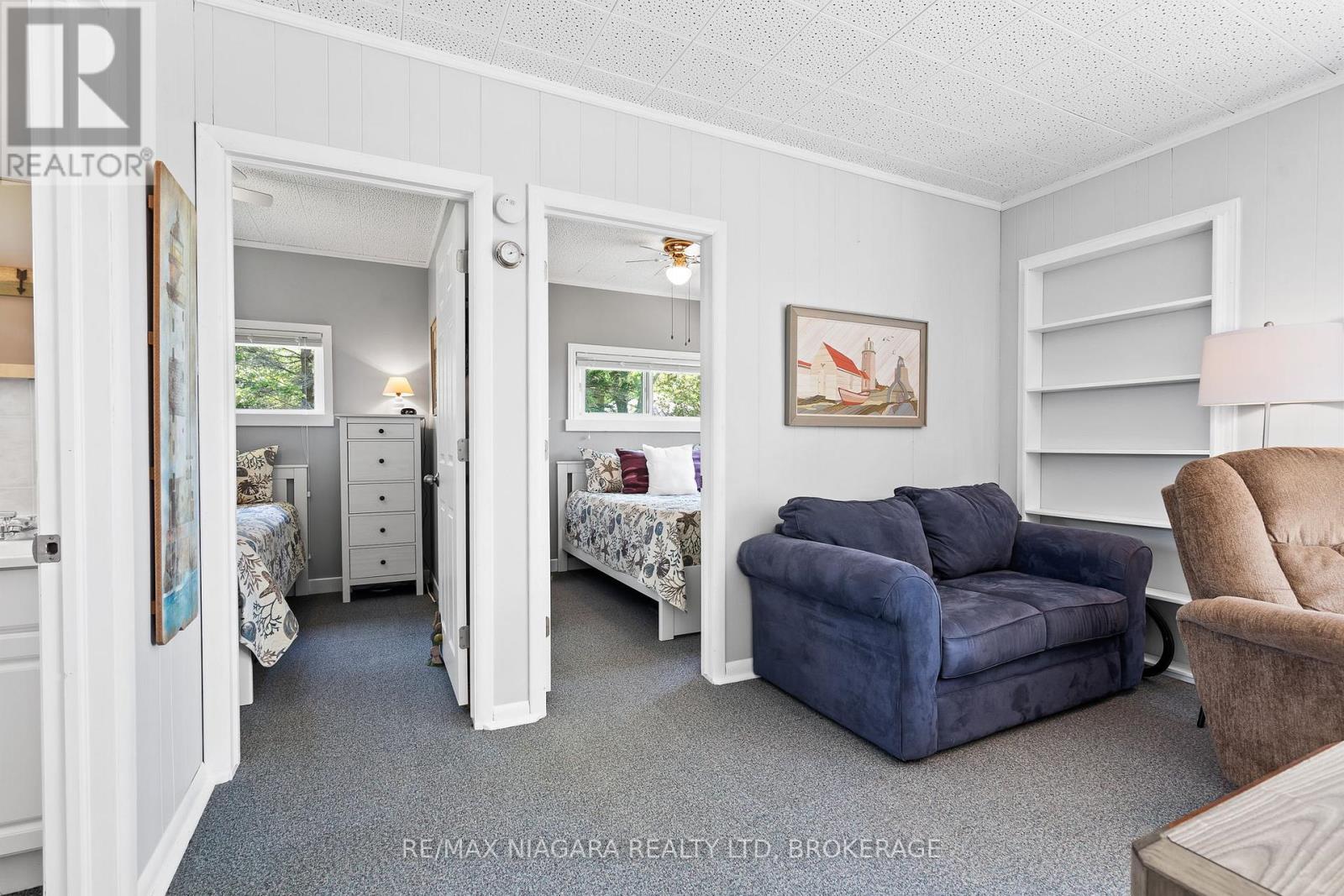 45 ERIE HEIGHTS LINE - Image 13