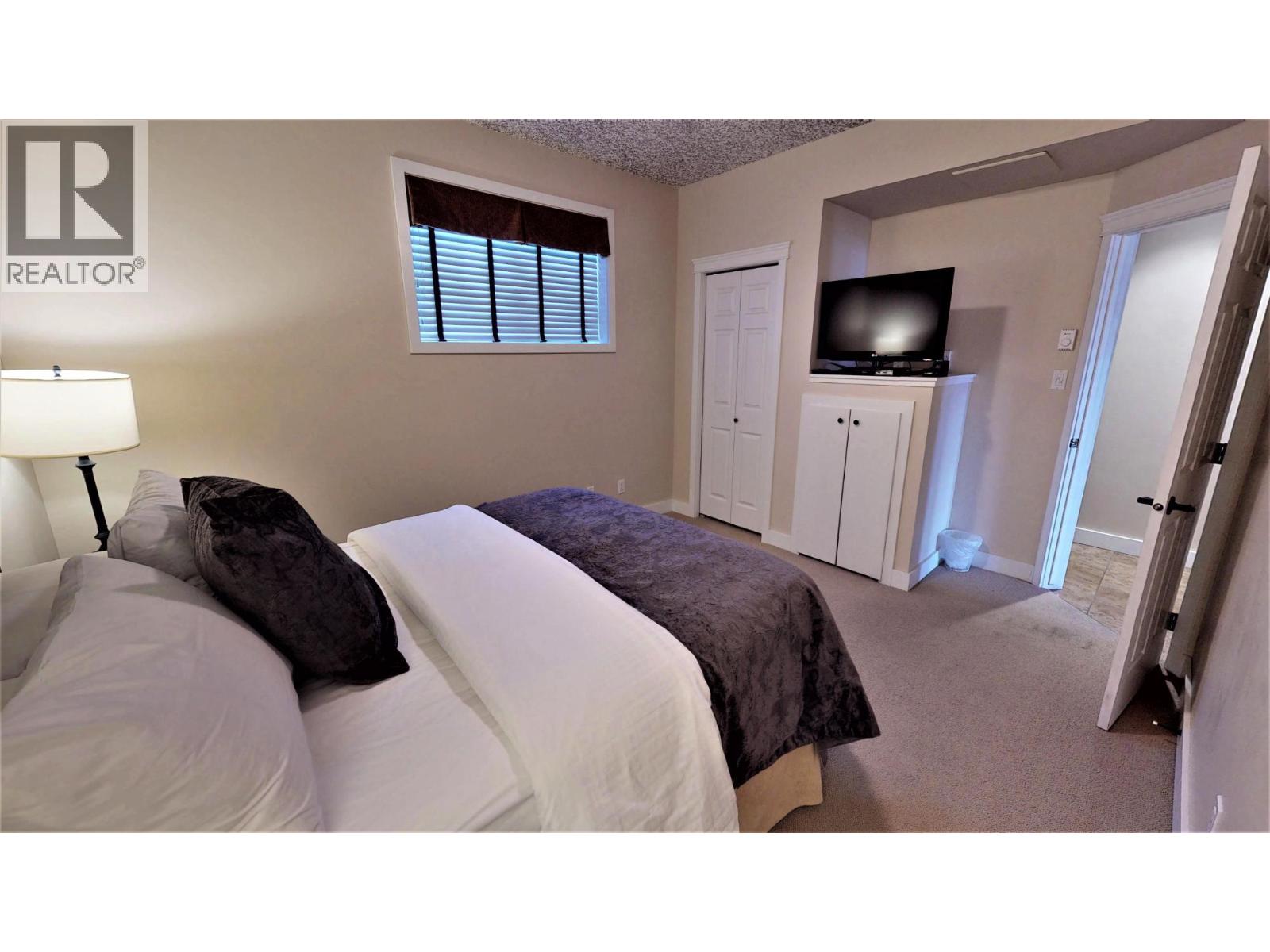 #415 H 400 BIGHORN Boulevard - Image 28